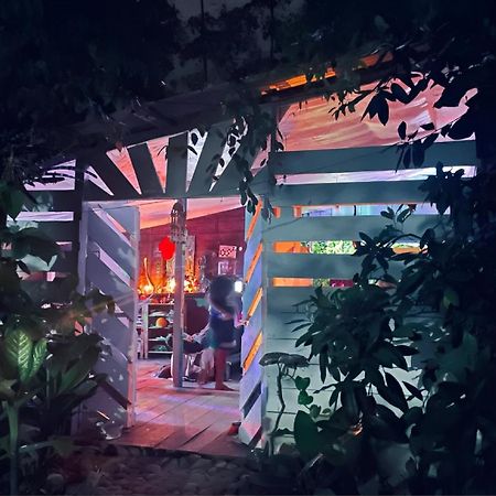 Hotel Aya Ni Pucallpa Esterno foto