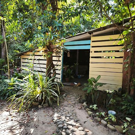 Hotel Aya Ni Pucallpa Esterno foto