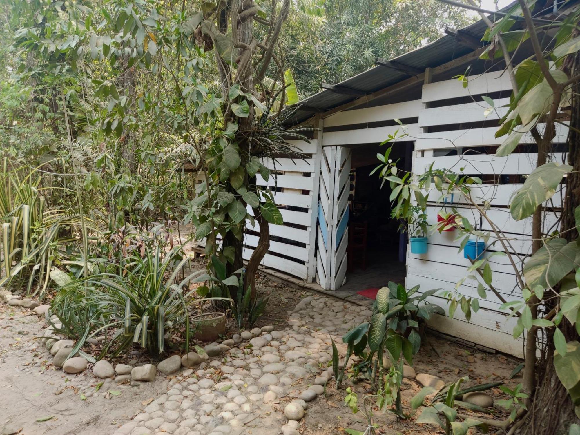 Hotel Aya Ni Pucallpa Esterno foto